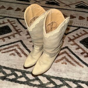 Vintage Zodiac Cream Heeled Cowboy Boots